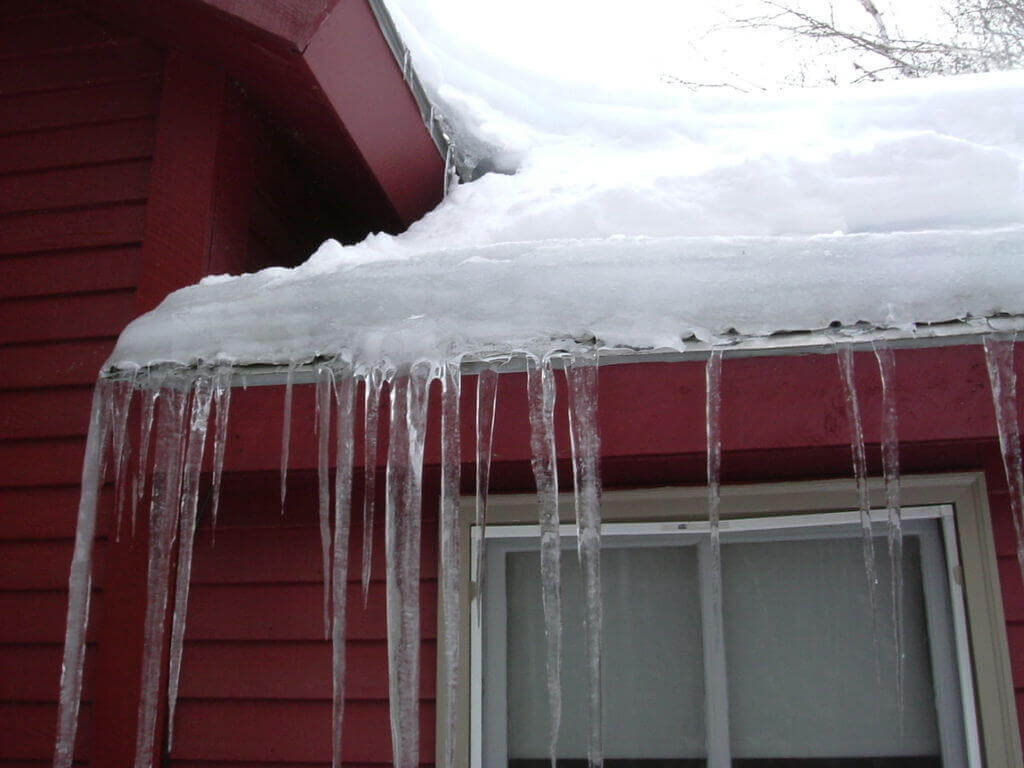 BARRAGE-GLACE-TOITURE